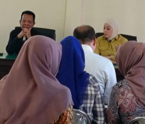 KUNJUNGAN KERJA ANGGOTA DPR RI ERNA SARI DEWI, SE DI DINAS KOPERASI, UKM PROVINSI BENGKULU